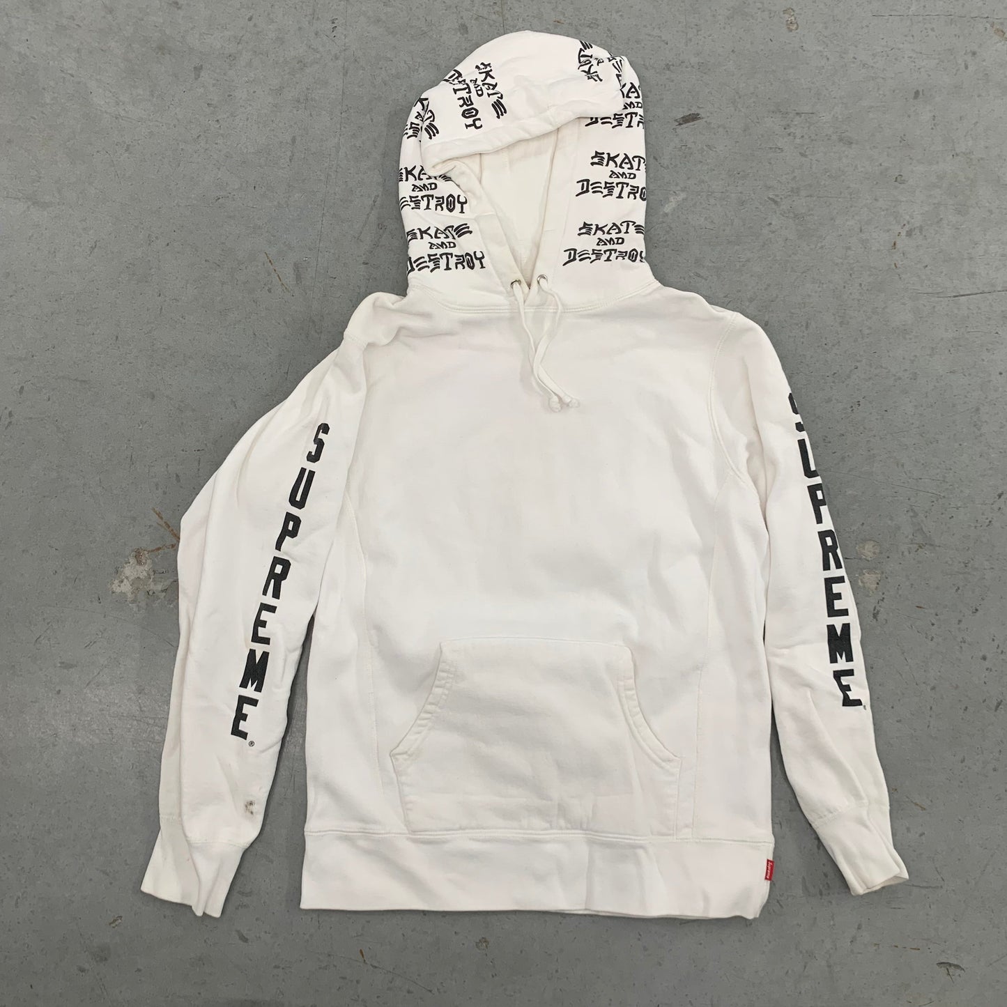 Supreme Hoodie