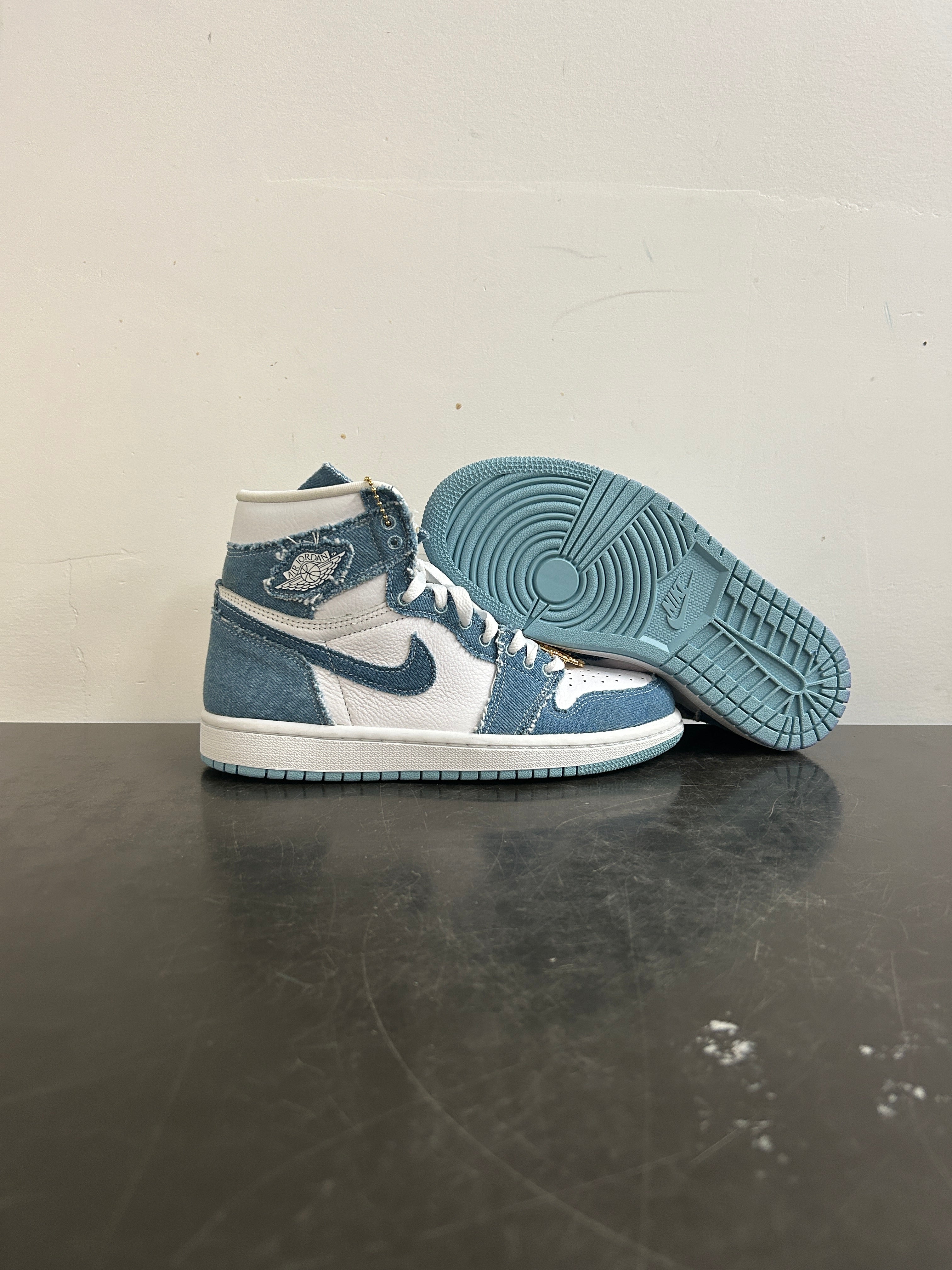 Air Jordan 1 “denim” (7W)