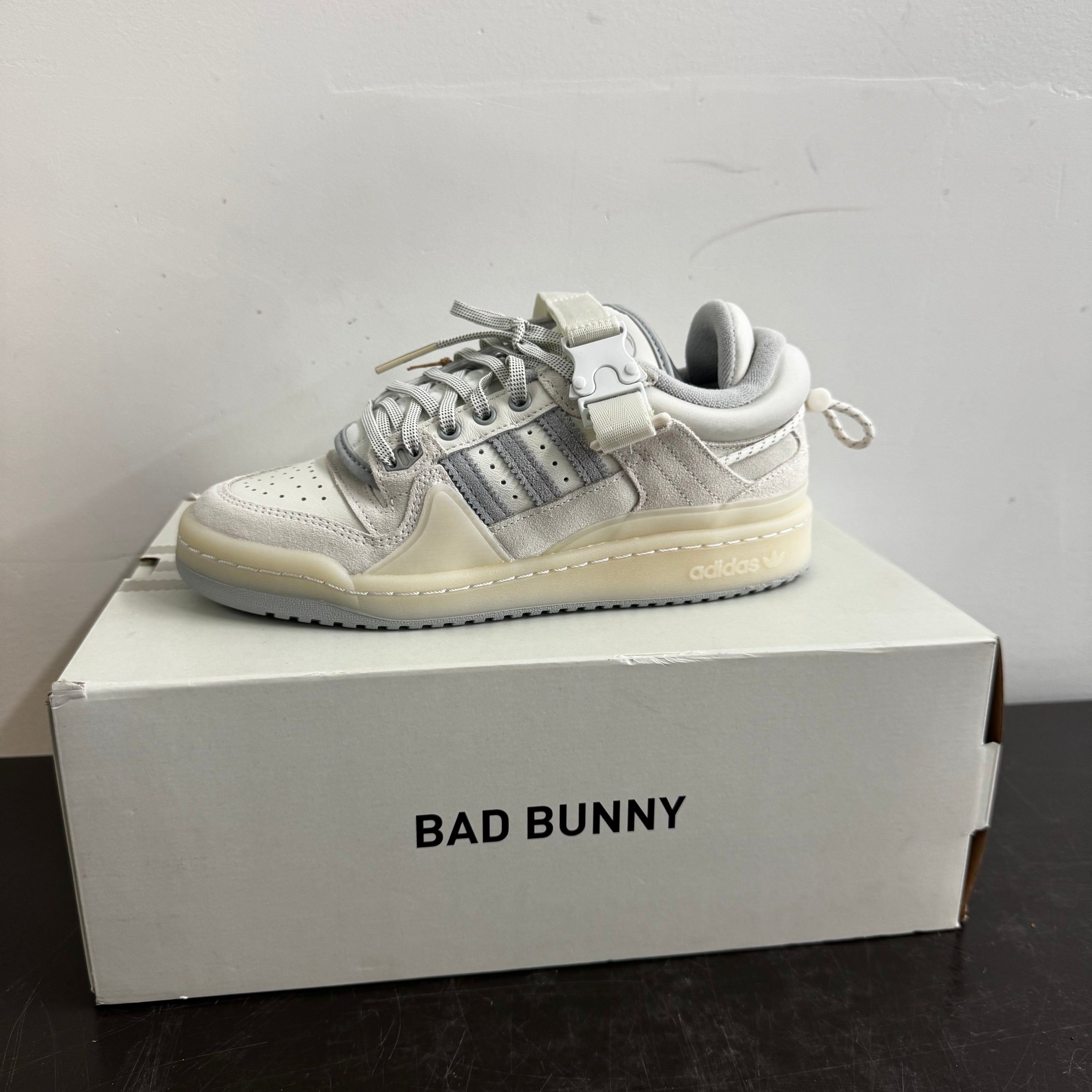 Bad Bunny x Adidas Forum “Cloud White” (6M)