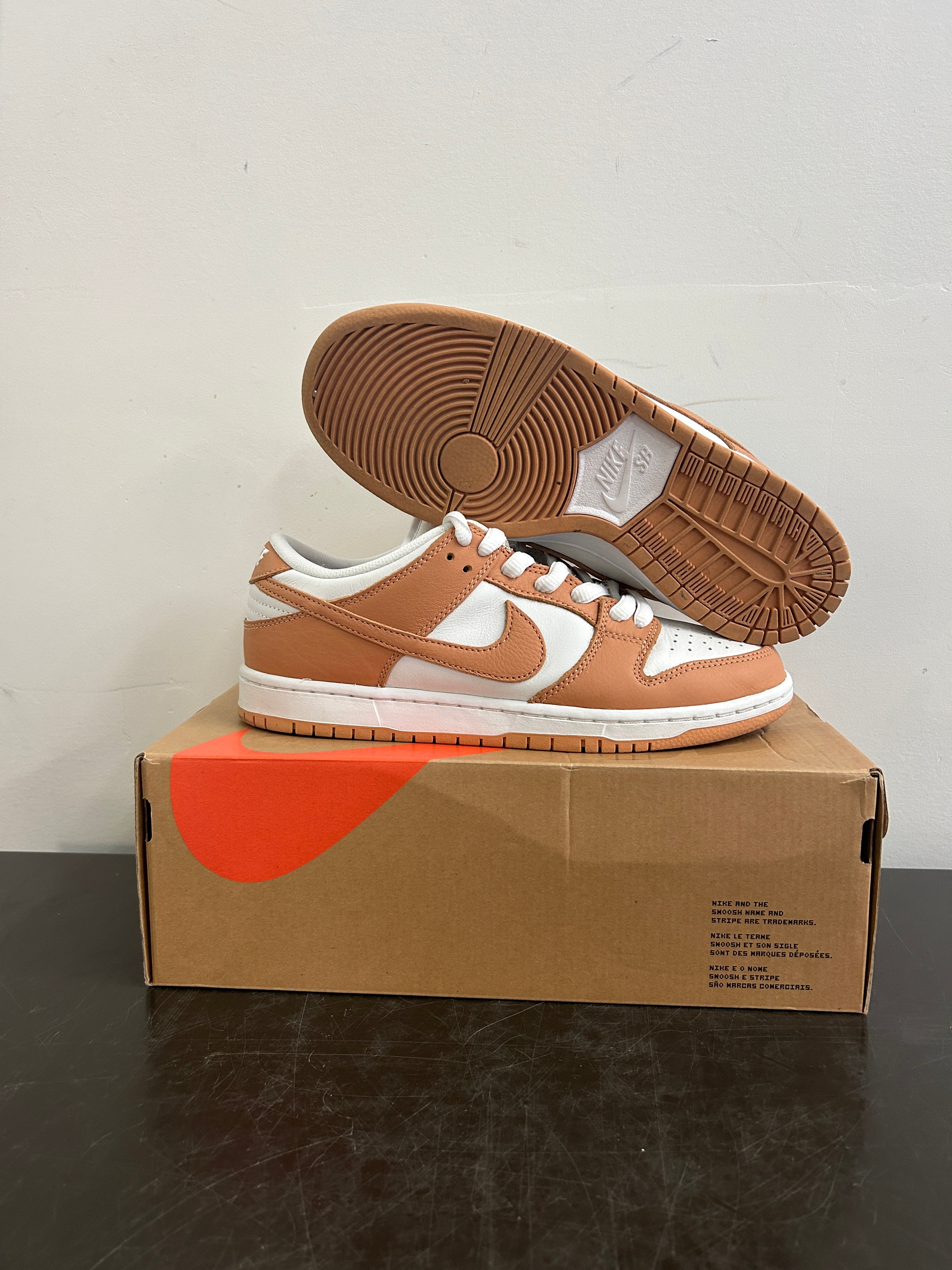 Nike SB Dunk Low Pro 
Light Cognac (8.5)
