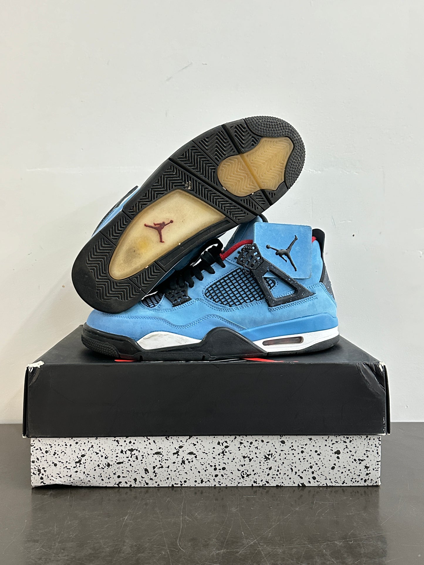 Travis Scott Jordan 4 “University Blue” (11)