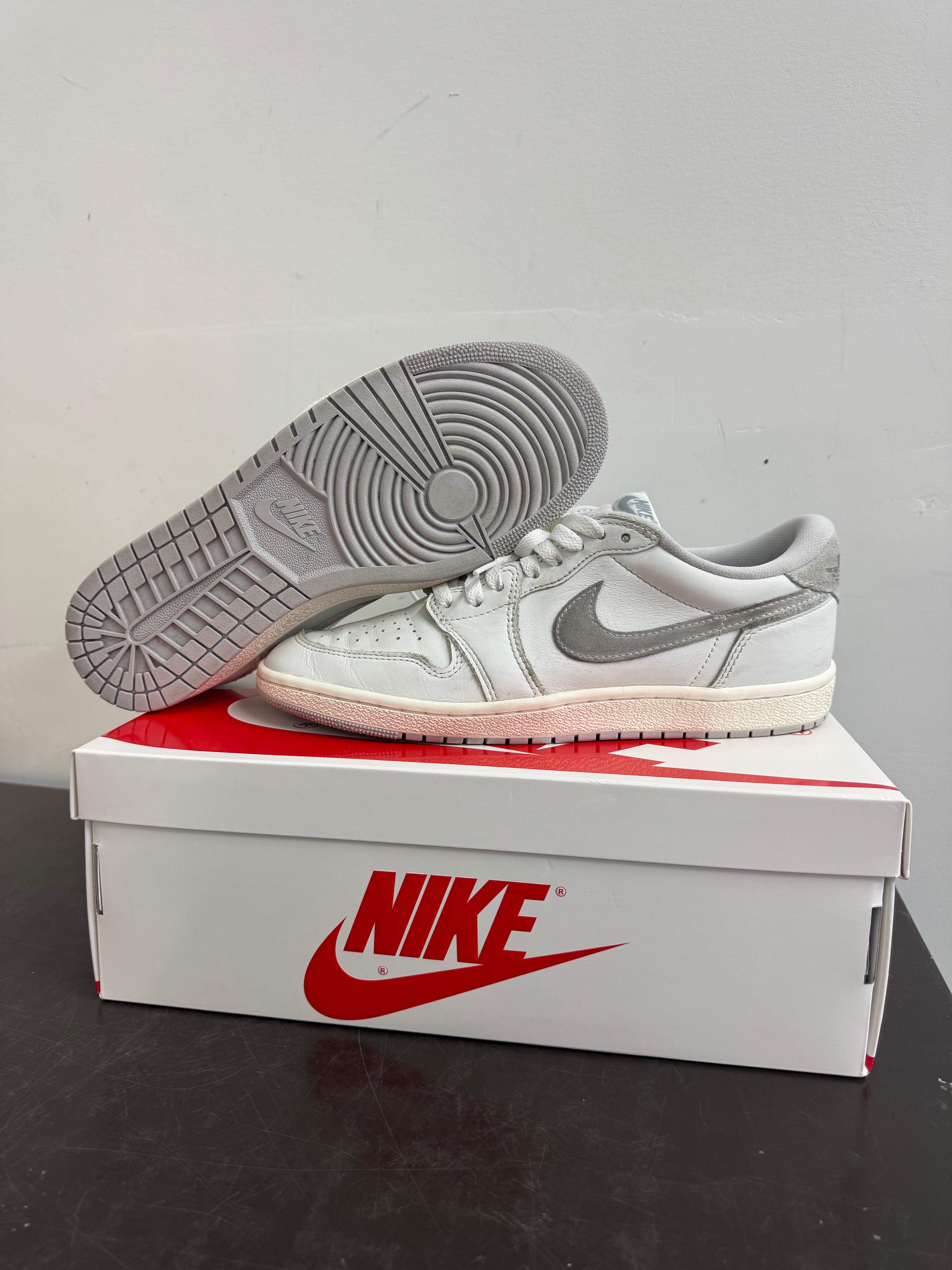 Air jordan 1 Low '85 Neutral Grey" (9.5)